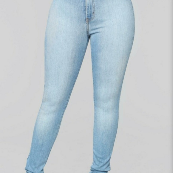 Fashion Nova classic high waisted jeans - Picture 5 of 5
